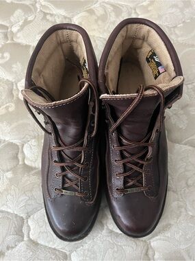 Danner Explorer